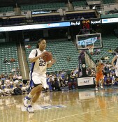 10-6, 14:29 - Wanisha Smith on the break...