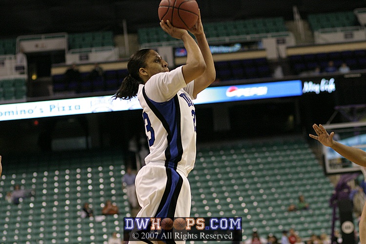 Wanisha's open three did not go...