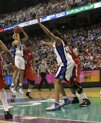 14-4, 14:32 - Lindsey Harding missed this jumper...