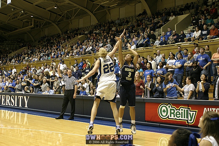 ...but Brittany Mitch recovers to force a Higgs miss