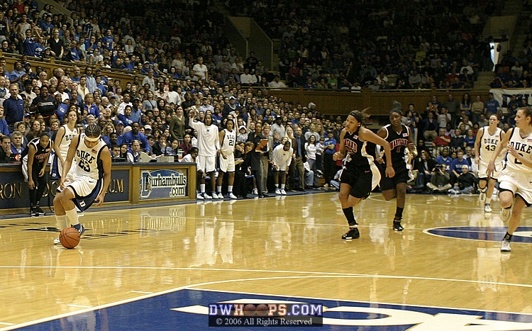 After an Emily Waner steal, Wanisha Smith picks up the loose ball, and goes in for the layup...  (1 of 4)