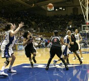 Carrem Gay makes a nice entry pass to Alison Bales.  Ali kicked it out to Abby in the corner for a 3 that didn't fall