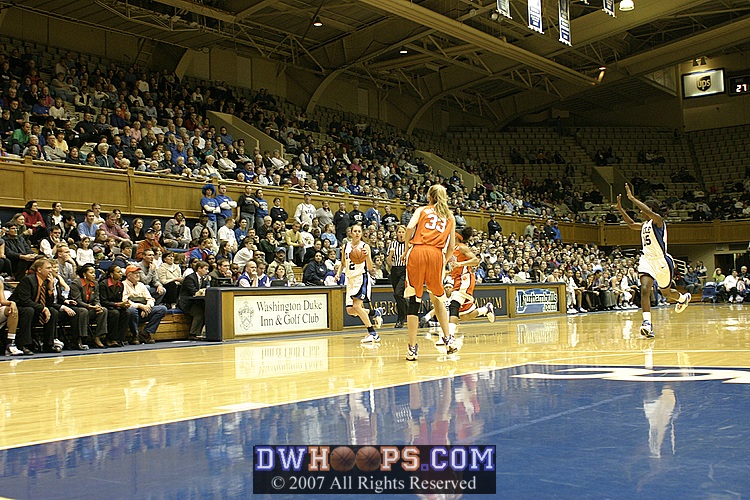 Bridgette Mitchell flashes open on the break (1 of 2)
