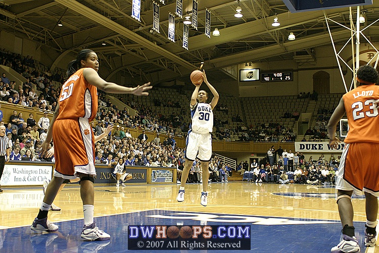 ...a wide open Carrem Gay for the jumper