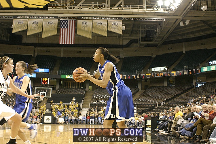 Carrem Gay looks to pass