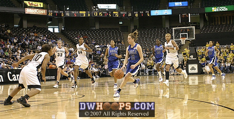 Emily Waner leads the break, which led to a missed midrange jumper.