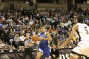 Lindsey Harding drives...