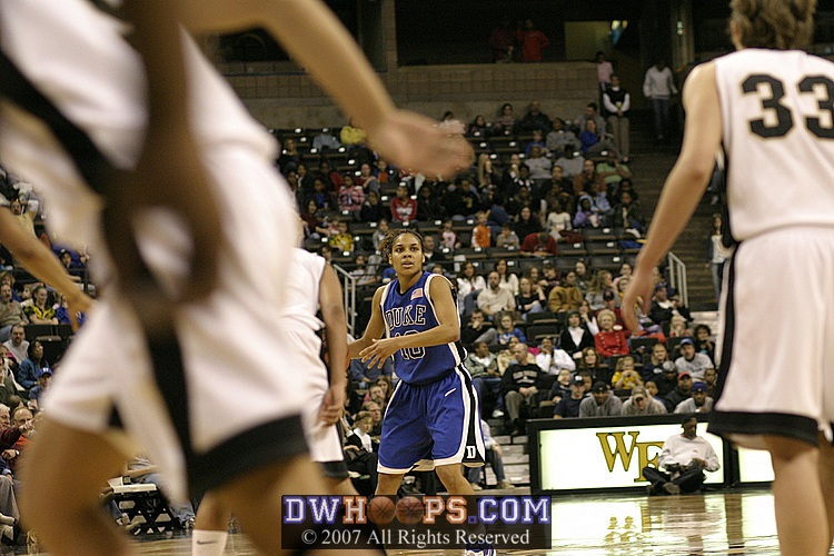 Lindsey Harding surveys the traffic