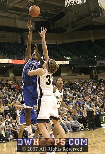 Bridgette Mitchell challenges Corinne Groves
