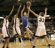 Emily Waner goes to the basket