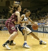 6-2, 17:14 - Lindsey Harding is well guarded by Sarah Marshall
