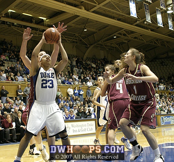 Wanisha Smith put Duke up by 6