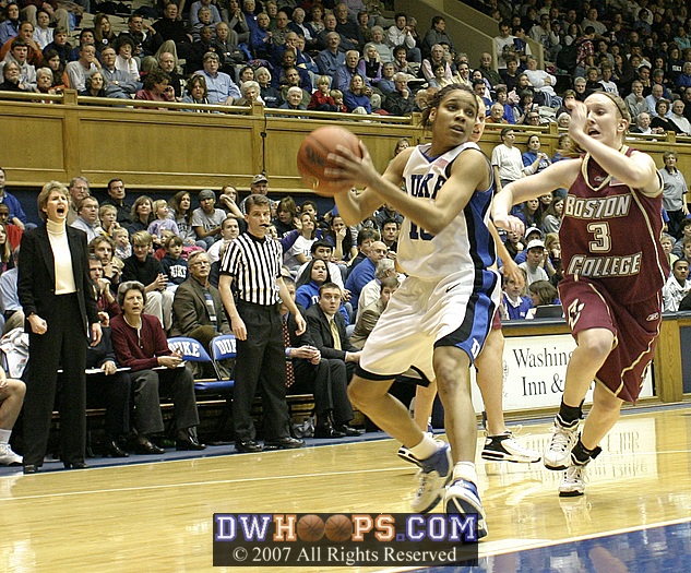 Lindsey Harding takes the pass...