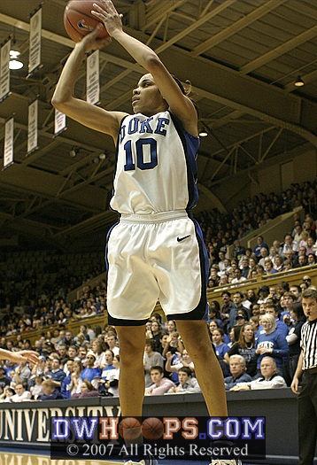 Off the inbounds pass, Lindsey Harding puts up a jumper...