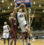 42-25, 2:42 - Alison Bales drives to the basket