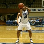 Joy Cheek on the line (closeup)