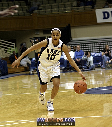 Lindsey Harding runs the break