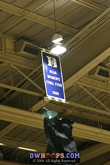 2006 Final Four banner unveiled (3 of 4)