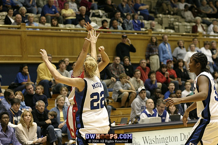 Brittany Mitch challenges a Marist shooter