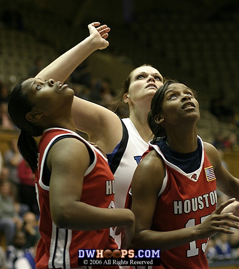 Alison Bales looks to the boards