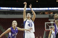 1-0, 19:49 - ...but missed the second.