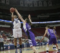 29-14, 7:59 - Joy Cheek ends a 5-0 Crusader run with this jumper