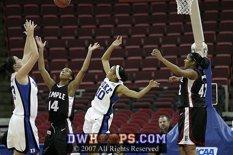 Alison Bales receives a pass in the post