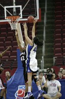 22-16, 7:57 - Again well guarded, Ali misses this jumper