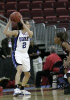  - Eimly Waner works on the perimeter