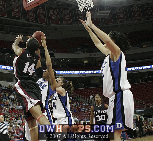 Carrem Gay tries to grab a rebound...