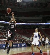 34-22, 2:29 - Kamesha Hairston converts a steal