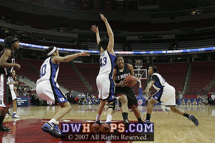 Lady Comfort drives...