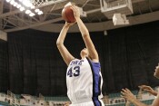 43-41, 6:51 - ...it doesn't go, but Alison is right there for the put-back