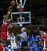 State won the tip and scored the first two baskets - 0-0 - 20:00 1st