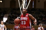 Another break and bucket for Shayla Fields who had 12 points and 4 steals - 63-49 - 3:48 2nd