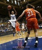 This time Jasmine Thomas misses her signature layup - 7-12 - 13:51 1st