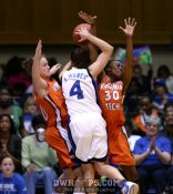 Off a turnover forced by the Duke press, Abby Waner drew the foul from Lindsay Biggs and Shani Grey went down hard - 48-30 - 14:29 2nd