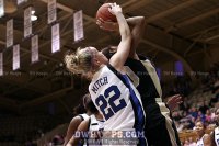 Sequence: Late action on Wake's end culminating in a Mitch foul -  - 