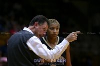 Mike Petersen was teaching until the end, here giving a pointer to Alex Tchangoue -  - 