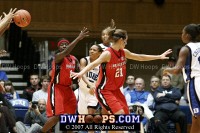  - Jasmine Thomas tries to get the ball inside