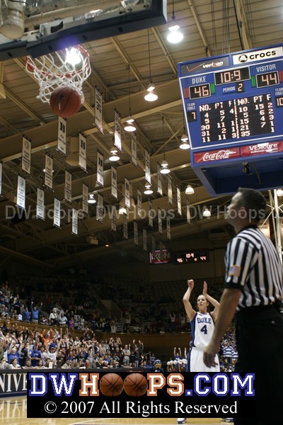 Abby Waner swished both technical free throws, putting Duke up three