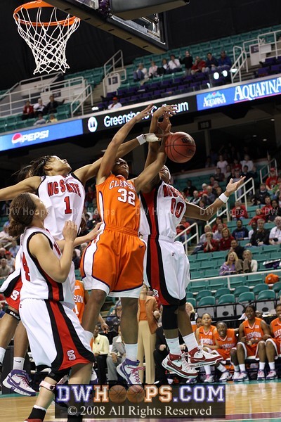 Clemson 65, NCSU 60 (OT)