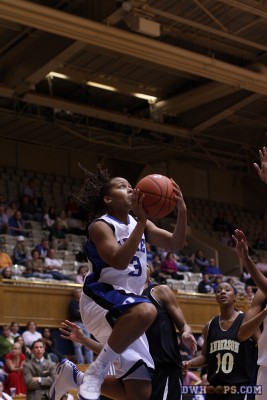 ...but misses the layup - 24-11 - 7:55 1st - D3