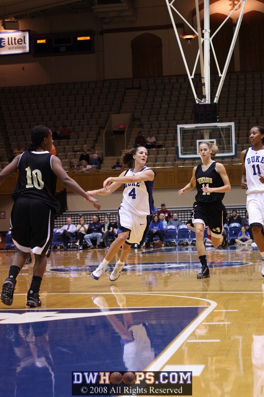 A no look pass from Abby...