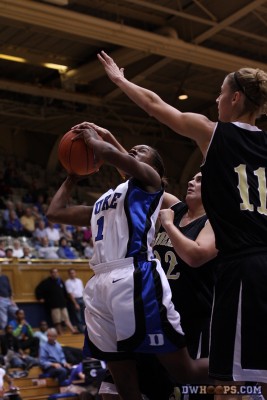 Chelsea Hopkins is fouled just before the horn - 45-11, :00.7 1st - D1