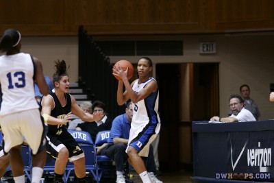 Jasmine Thomas looks to avoid flying hair in the passing lanes -  - 