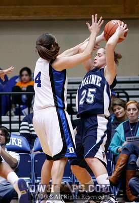 After turning the ball over, Abby Waner harasses Amanda Tewksbury into calling time out