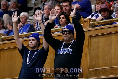 Fans support Chante's free throwing -  - F;