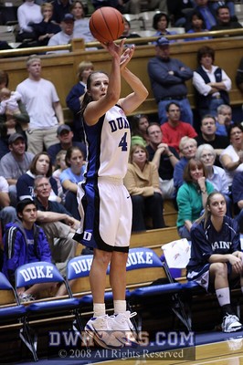 Abby trying a three, she was 2-5 from that range -  - D4;1,4:57,29-9