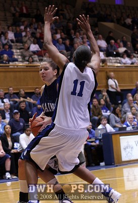 Chante Black steps in to draw a charge from Colleen Kilmurray, her fourth foul.